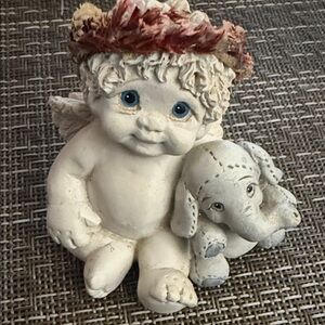 Vintage 1996 Dreamsicles 10019 Angel Figurine with Elephant Companion